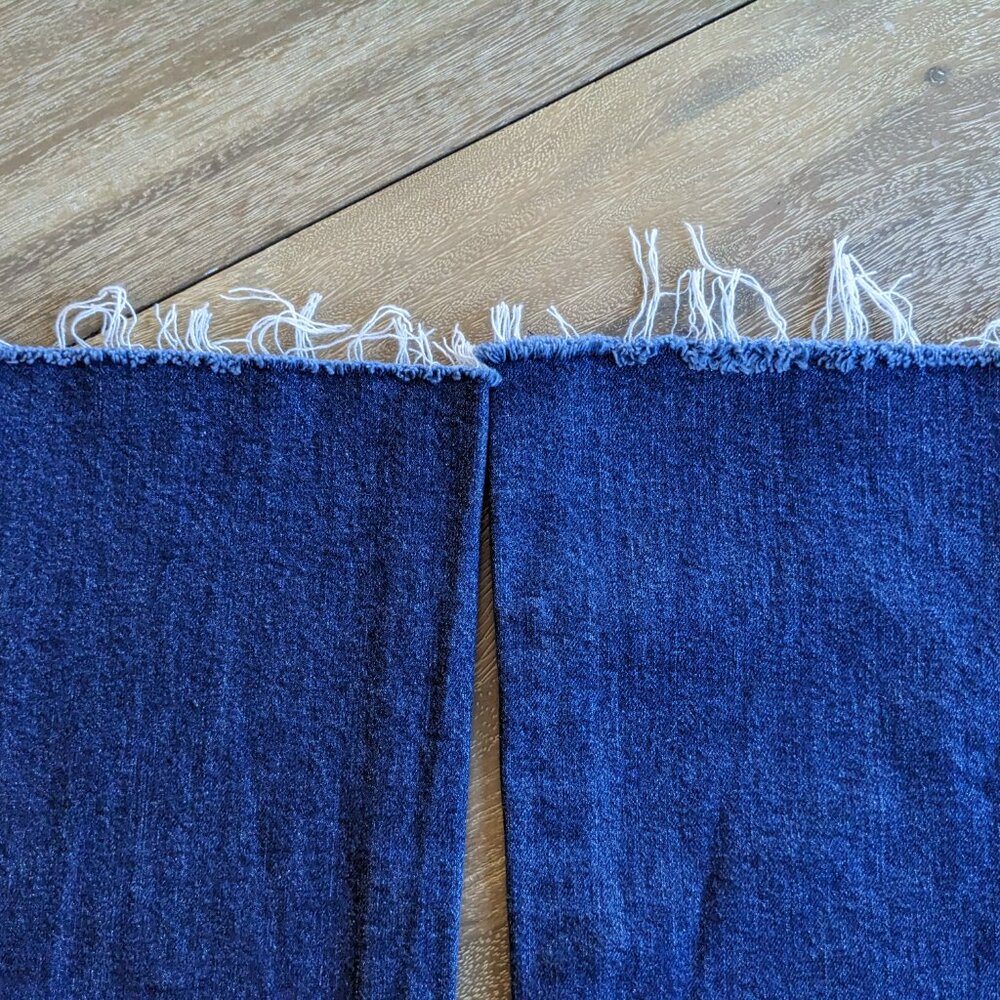 Universal Thread Dark Wash Ankle Bootcut Blue Jea… - image 6